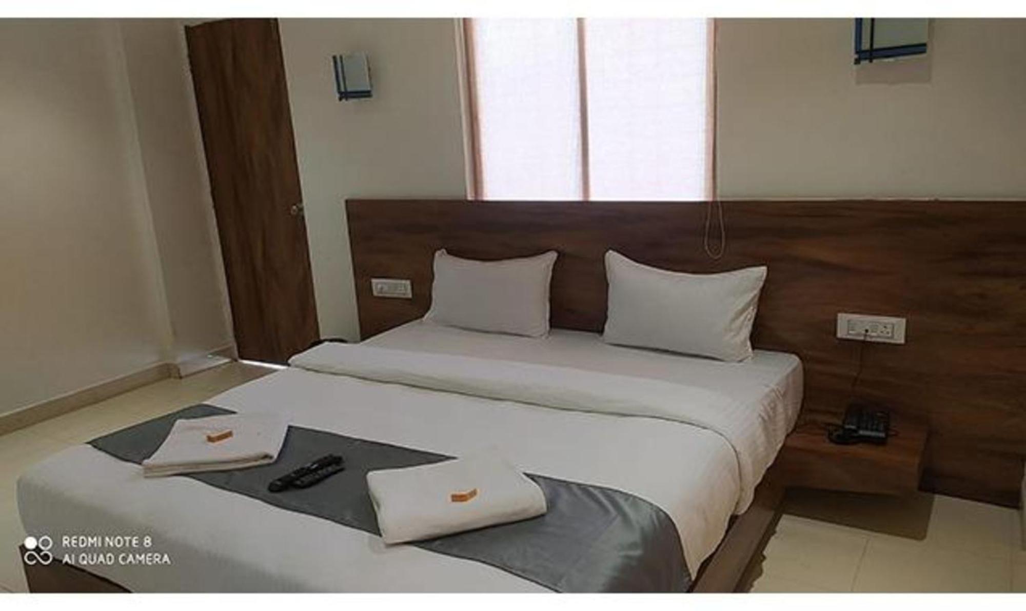 Fabhotel Omkar Pride Pune Exterior photo