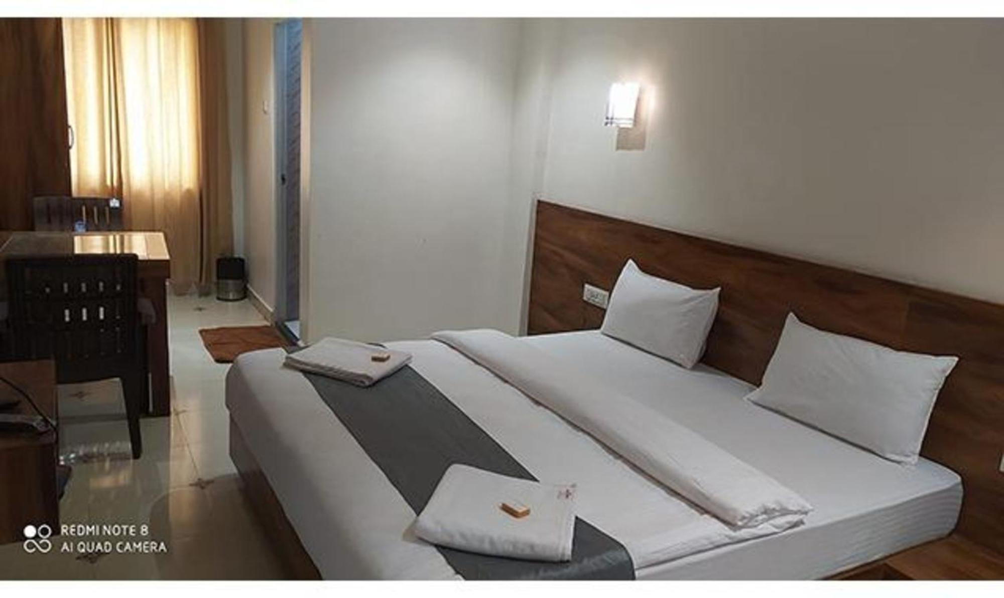 Fabhotel Omkar Pride Pune Exterior photo